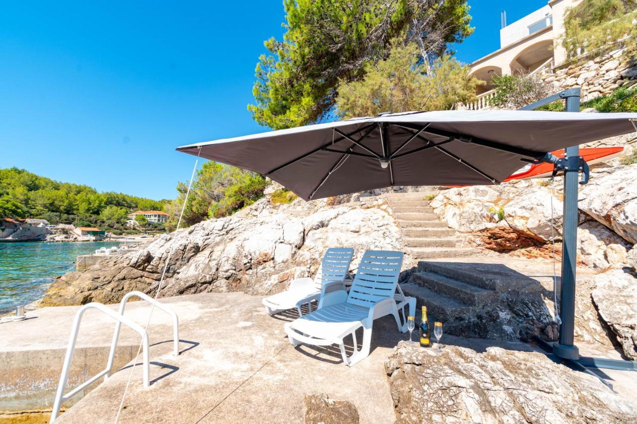 Apartments By The Sea Cove Zaglav, Korcula - 12208 Prizba Buitenkant foto