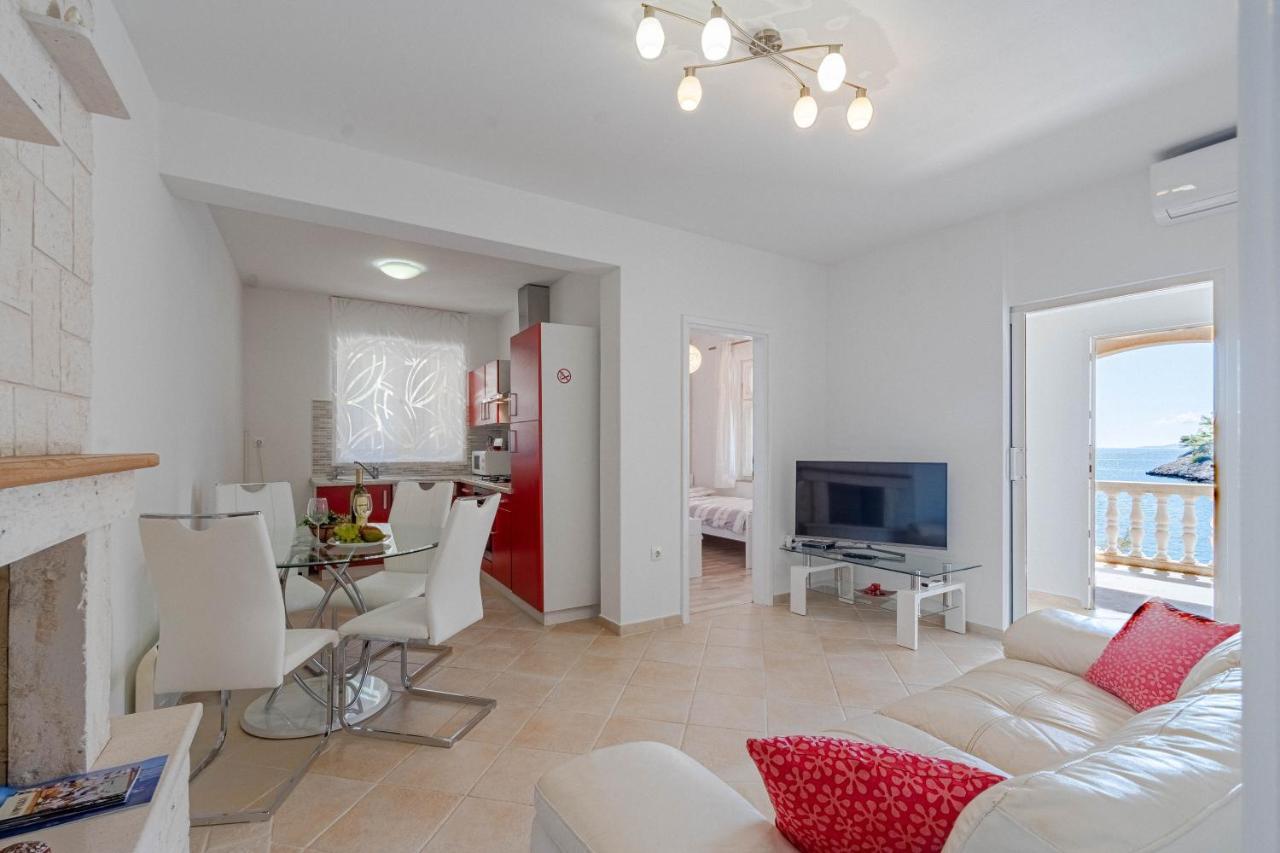 Apartments By The Sea Cove Zaglav, Korcula - 12208 Prizba Buitenkant foto